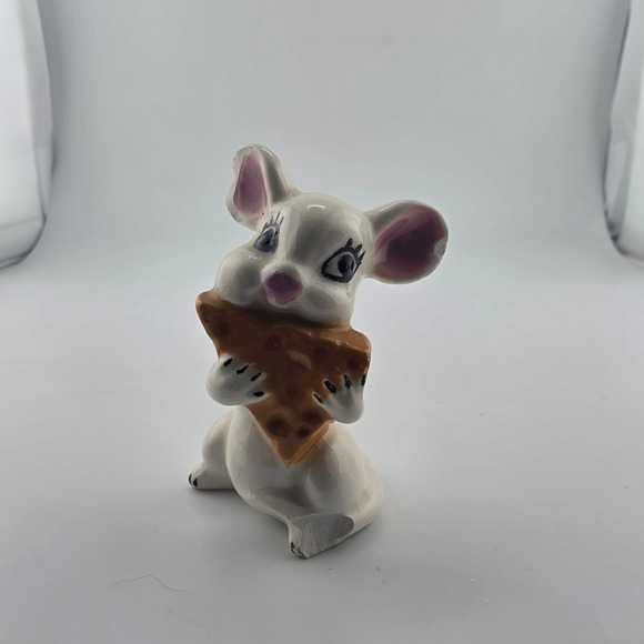 Vintage Ceramic Mouse with Cheese Figurine Cute Animal Decor - Picture 1 of 6